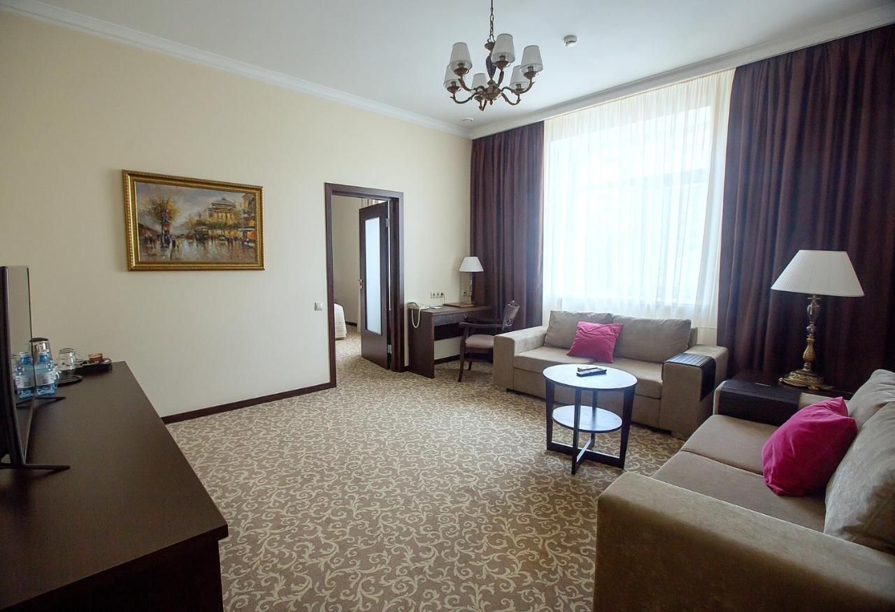 Hotel Bardin Novokuznetsk Luaran gambar